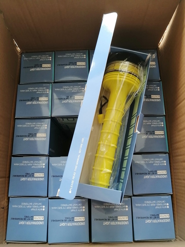 50M Professio<i></i>nal Underwater Diving Flashlights Outdoor Submarine Waterproof Led Flashlight Torch