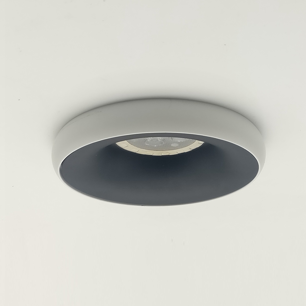 Hot Sale Aluminium Round Lamp Housing Recessed MR16 Anti Glare Led Spot Light Fixture Gu10 Downlight Fram