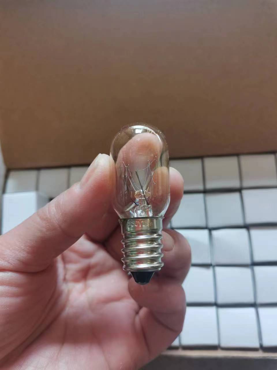 T20 15w Household Small Light Bulb Refrigerator Range Hood Microwave Oven Refrigerator Light Bulb E14 Small Screw Mouth 220v