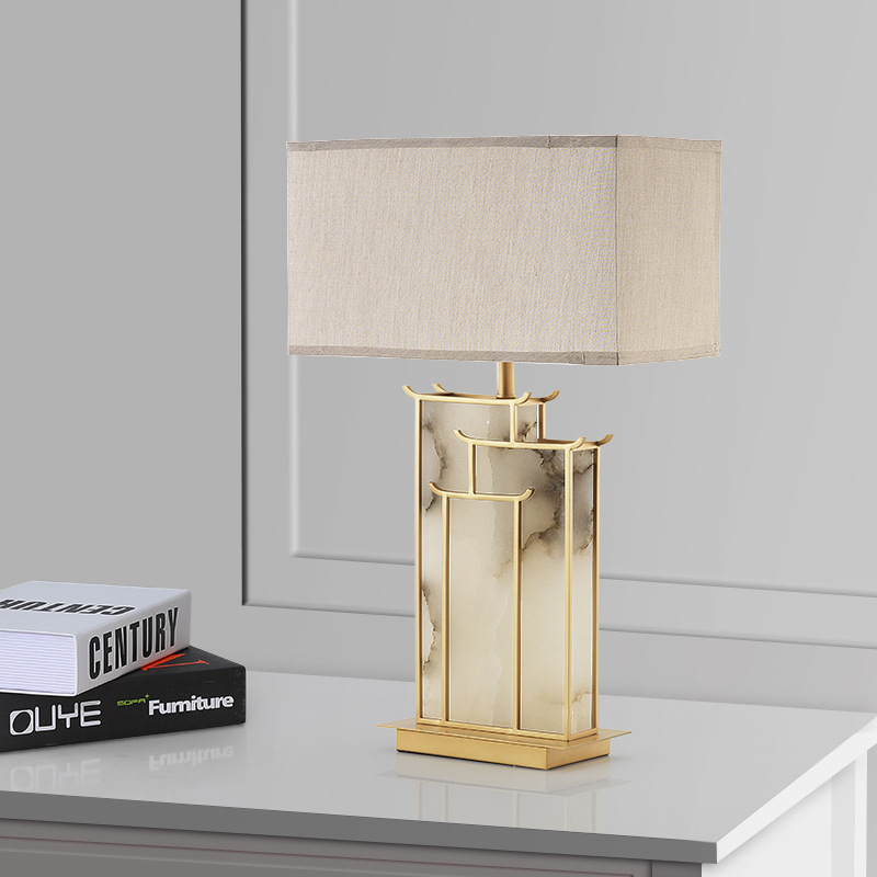 Luxury Resin Base Cloth Cover Table Lamp DTL1890picture5