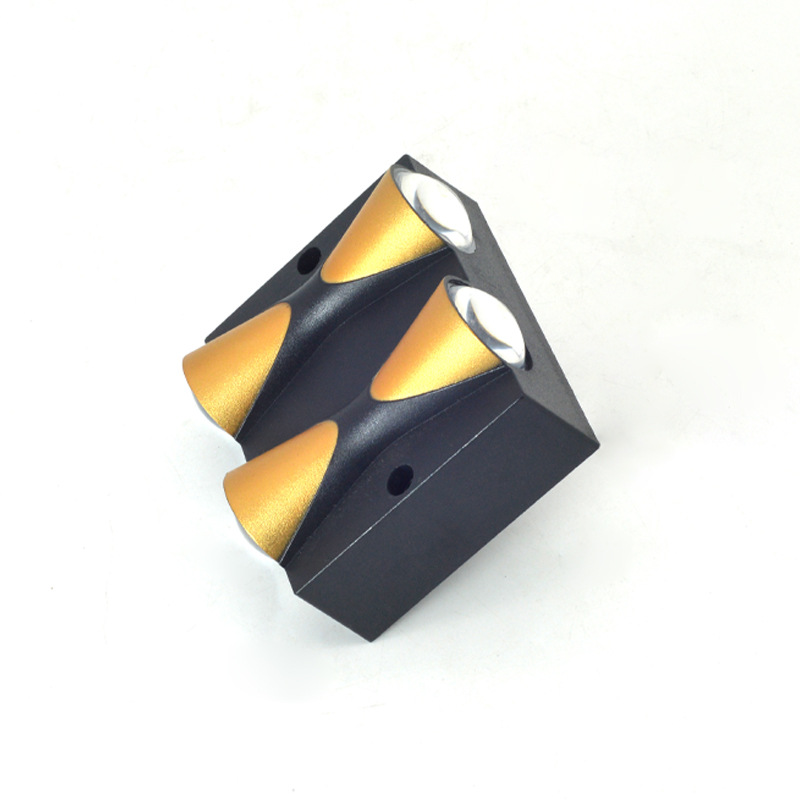 Waterproof Modern Outdoor LED Wall Light WL3320