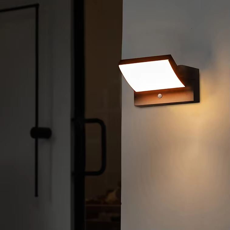 Good Price High Quality LED  Wall Lamp Garden Light IP54 Energy Save Outdoor Light