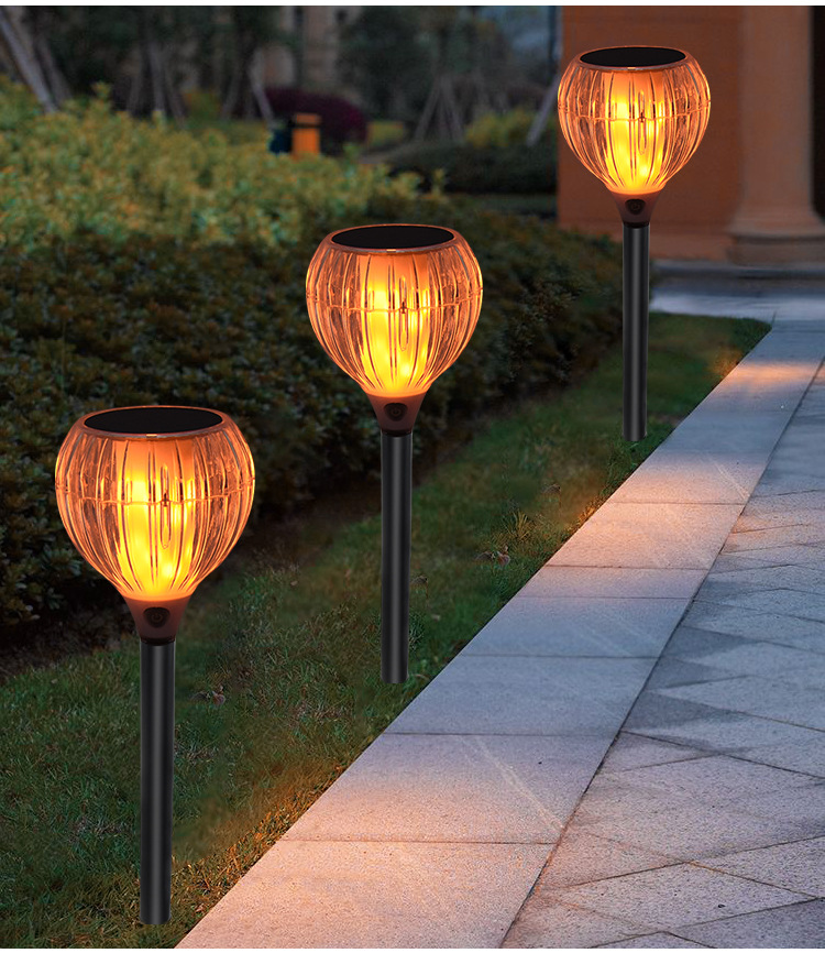 Solar Garden Light Outdoor Flickering Flame Effect Plastic LED Decorative Solar Lawn Light with 4 Light Mode