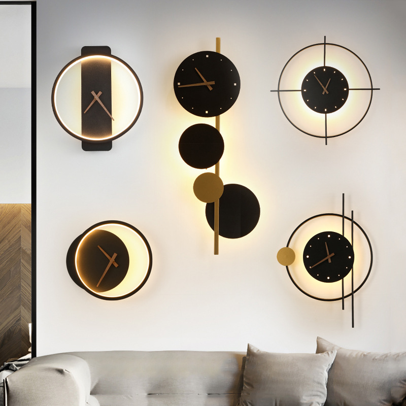 Creative Wall Lamp with Clock Nordic Fashion and Art Perso<i></i>nalized Designer Hotel Engineering Background Wall Decoration Light
