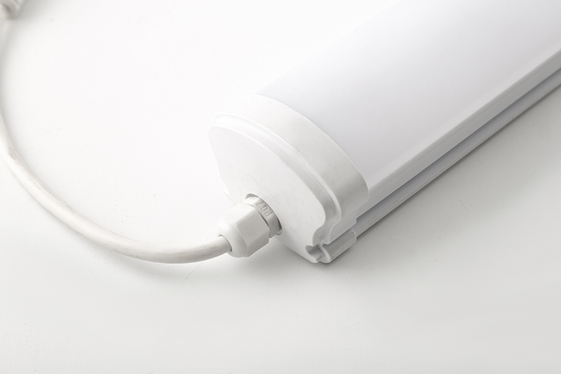 IP65 High-Efficiency 18W LED Tubes 1.35m Triproof Fixtures Waterproof LED Poultry Lights PUL1200picture4