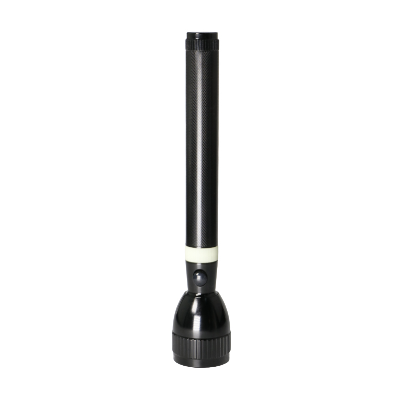 Aluminum Long Range Style Powerful XPE Rechargeable Tactical LED Flashlight FSH260picture6