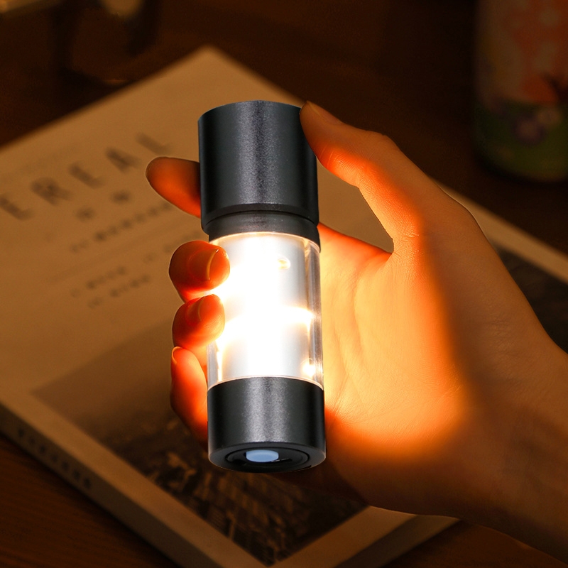 USB Rechargeable Mini Xpe LED Outdoor Flashlight FSH510picture2