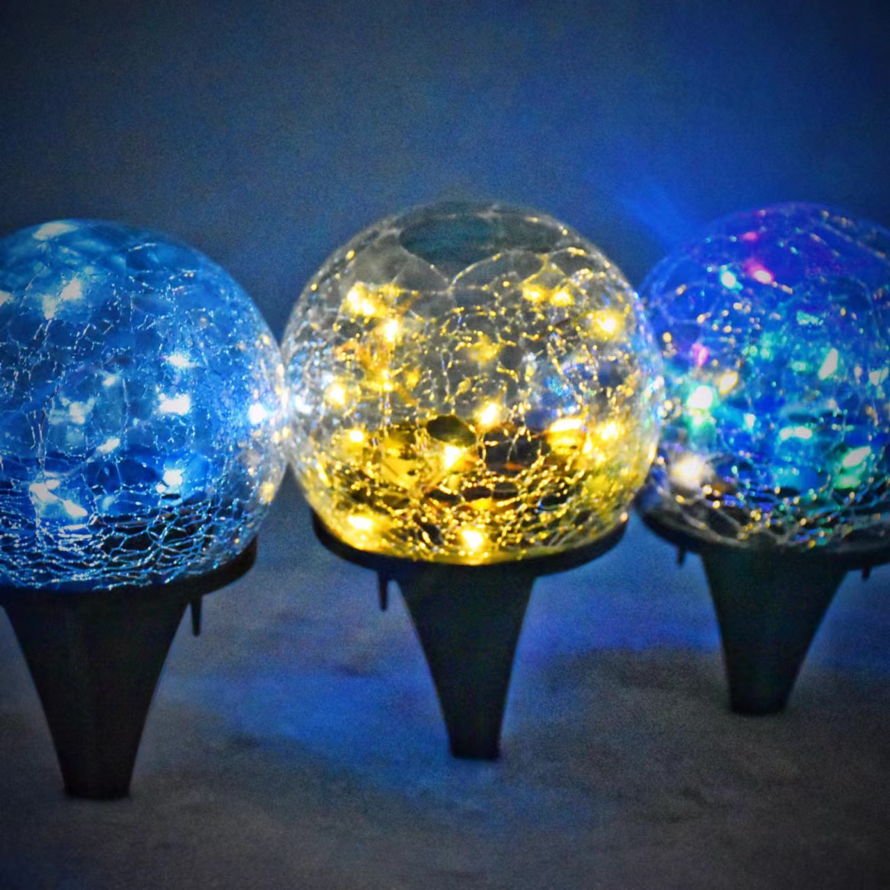 Solar LED Ground Plug Lamp Cracked Glass Design Waterproof Garden Ornament for Courtyard Decoration IP65 Rating for Lawn