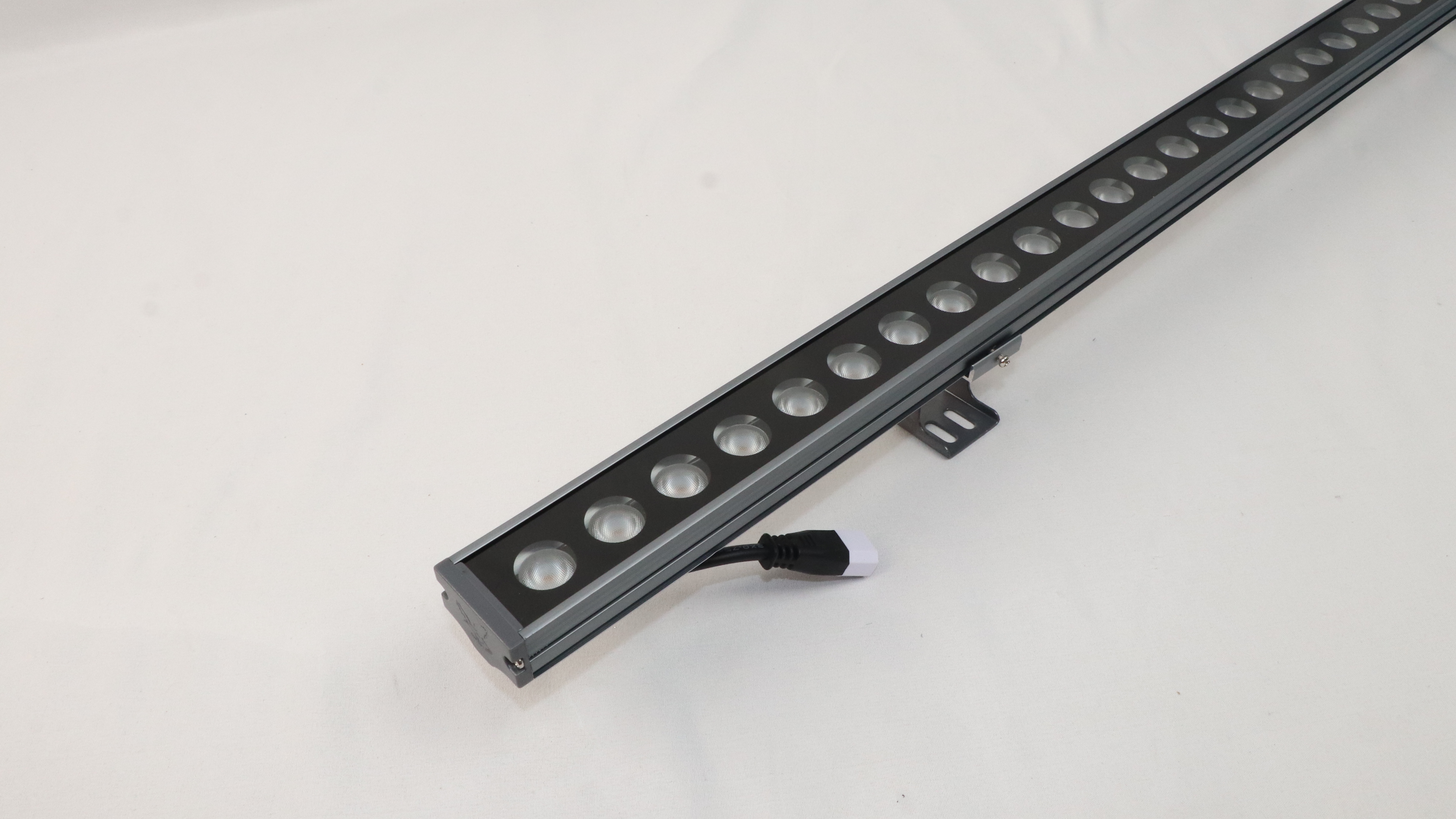 Single Color DMX512 18/24/36W LED Wall Washer Lighting Architectural Building IP 65 for Outdoor Landscape Aluminum Glass 24V DC