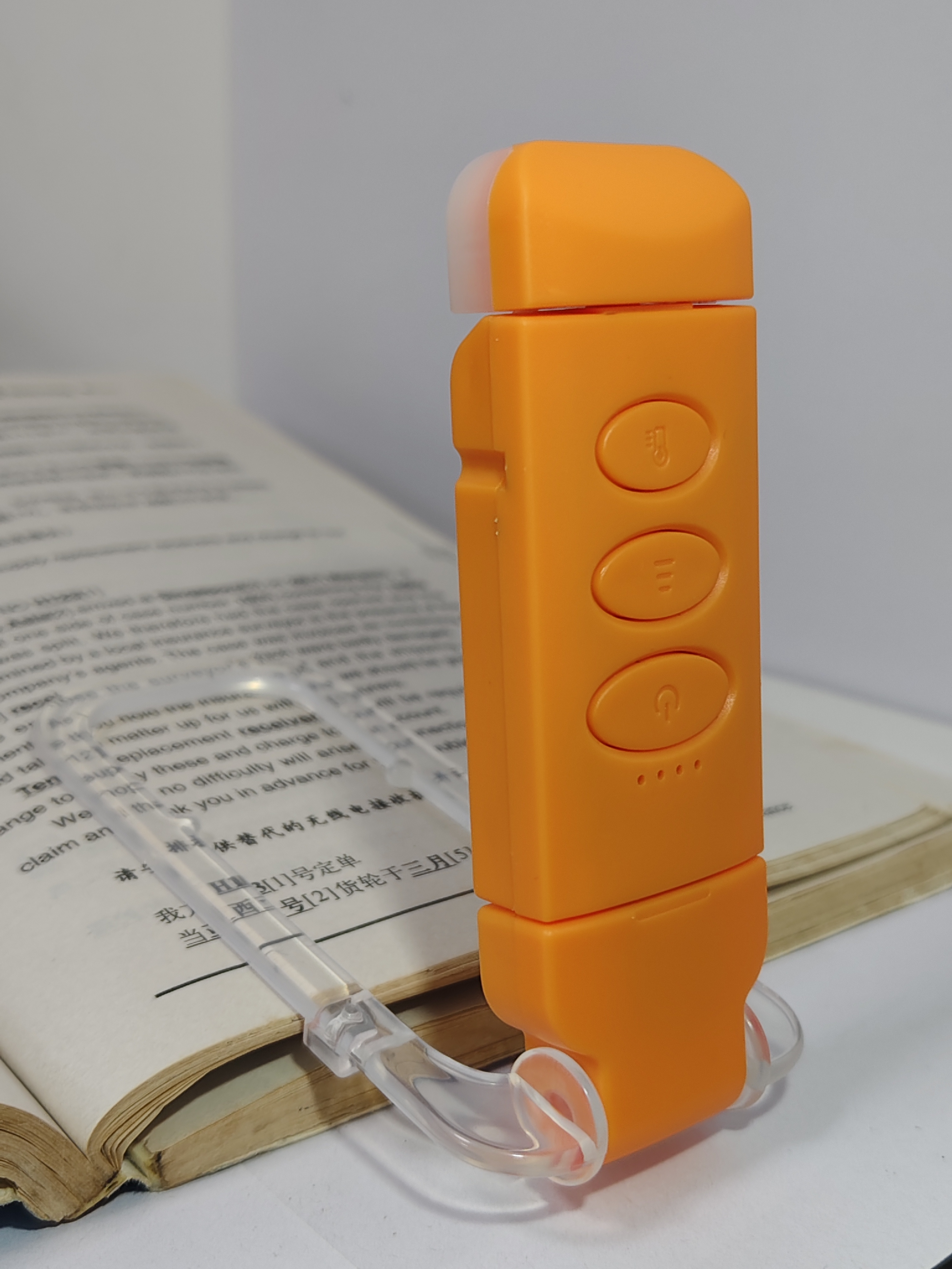 Eye Protection Brightness Adjustable LED Clip on Portable Light BOK2000picture6