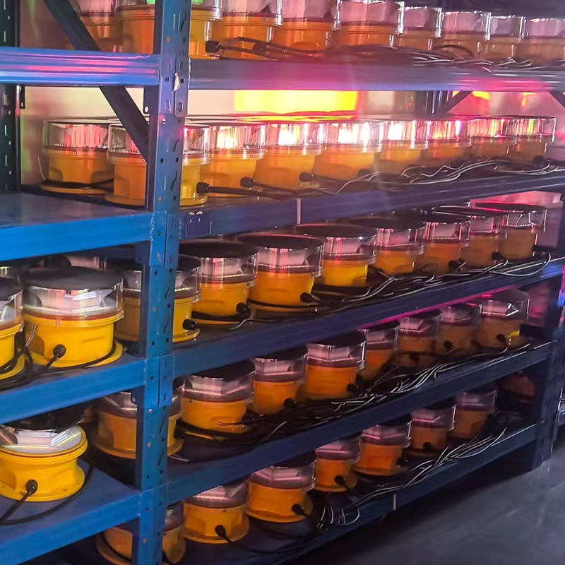 Medium-intensity Type B Aviation Obstruction Light