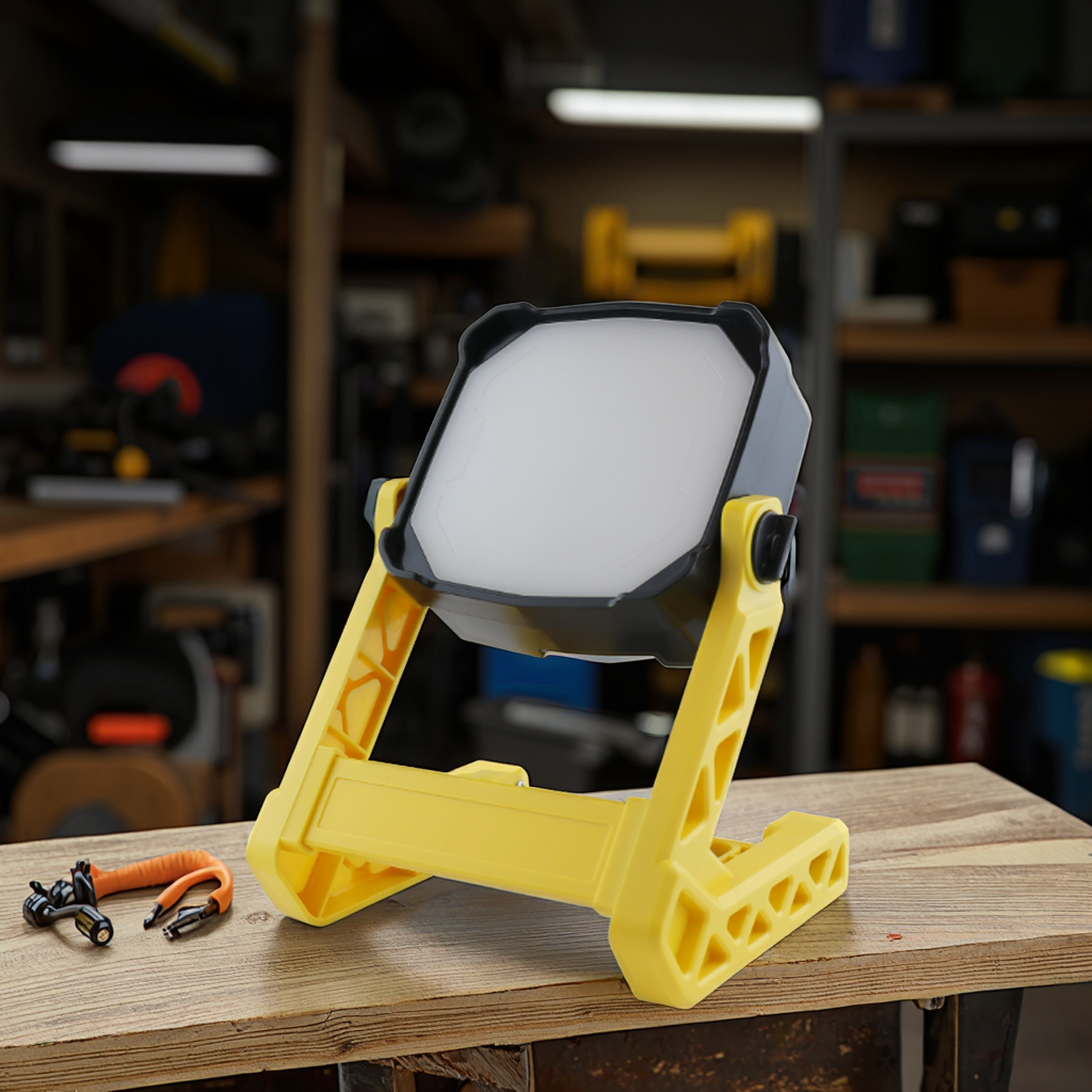 12W Portable Rechargeable Waterproof Rotatable LED Work Light WRL610picture4