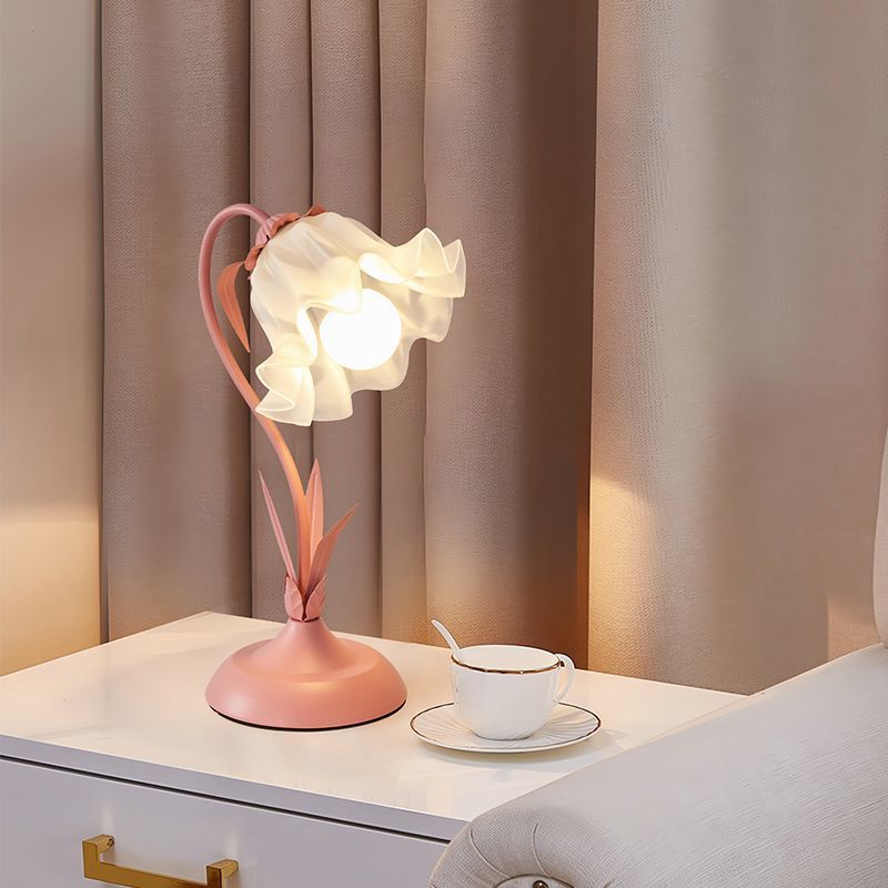 Retro Table Lamp French Romantic Room Bedroom Premium Feel Lamp Ins Style Bell Orchid Eye Protection Decorative Light