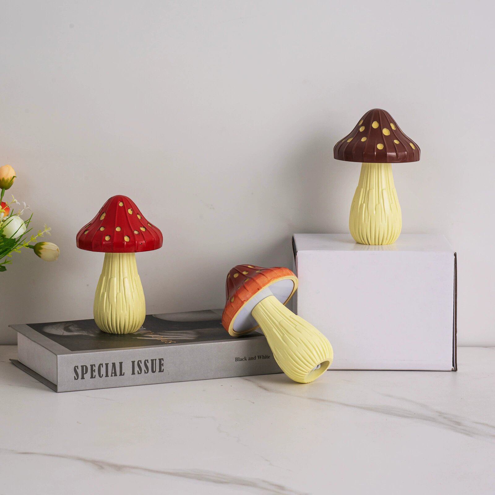 New Creative LED Table Lamp Mushroom Atmosphere Night Light Suitable for Bedroom Study Bedside