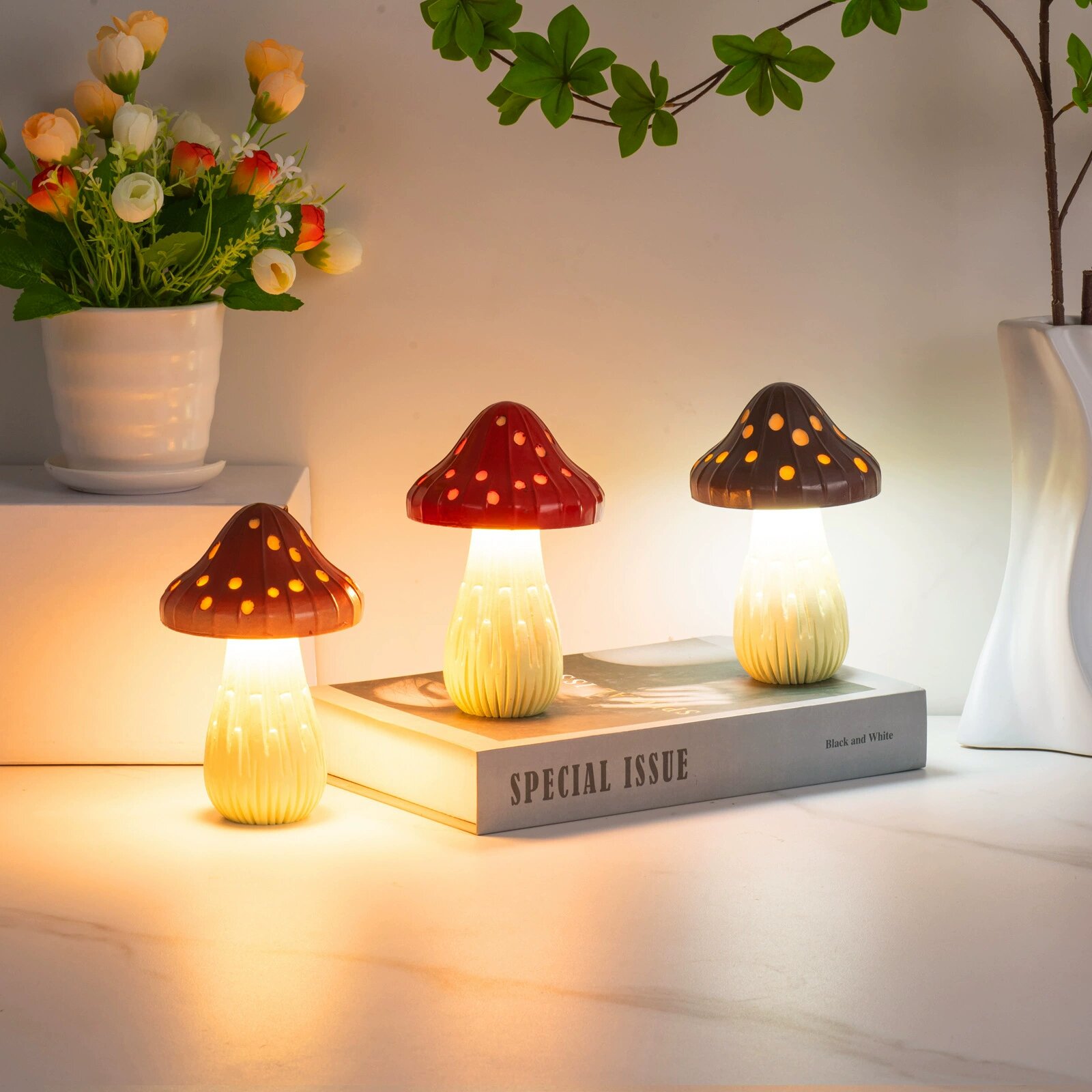 New Creative LED Table Lamp Mushroom Atmosphere Night Light Suitable for Bedroom Study Bedside