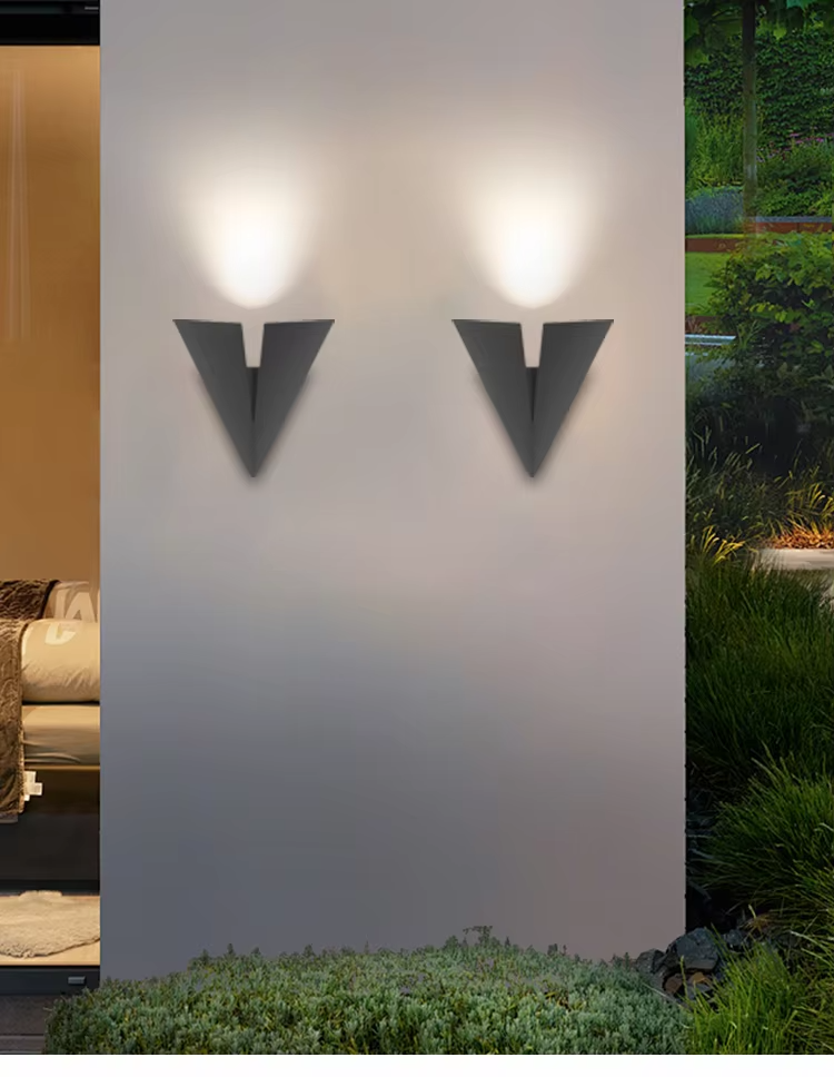 Modern Outdoor Home Garden Wall Lamps Triangle Aluminum LED Light Exterior Wall Mounted