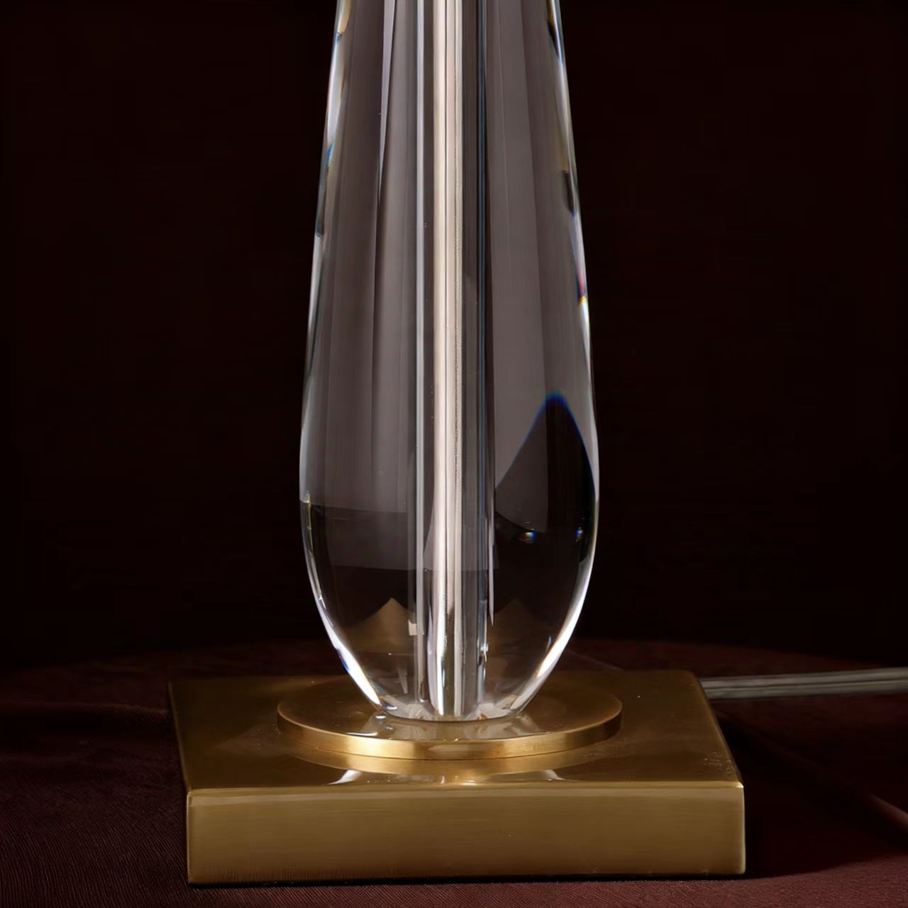 European Style Light Luxury LED Retro Decoration Bedside Table Lamp EUS570picture4