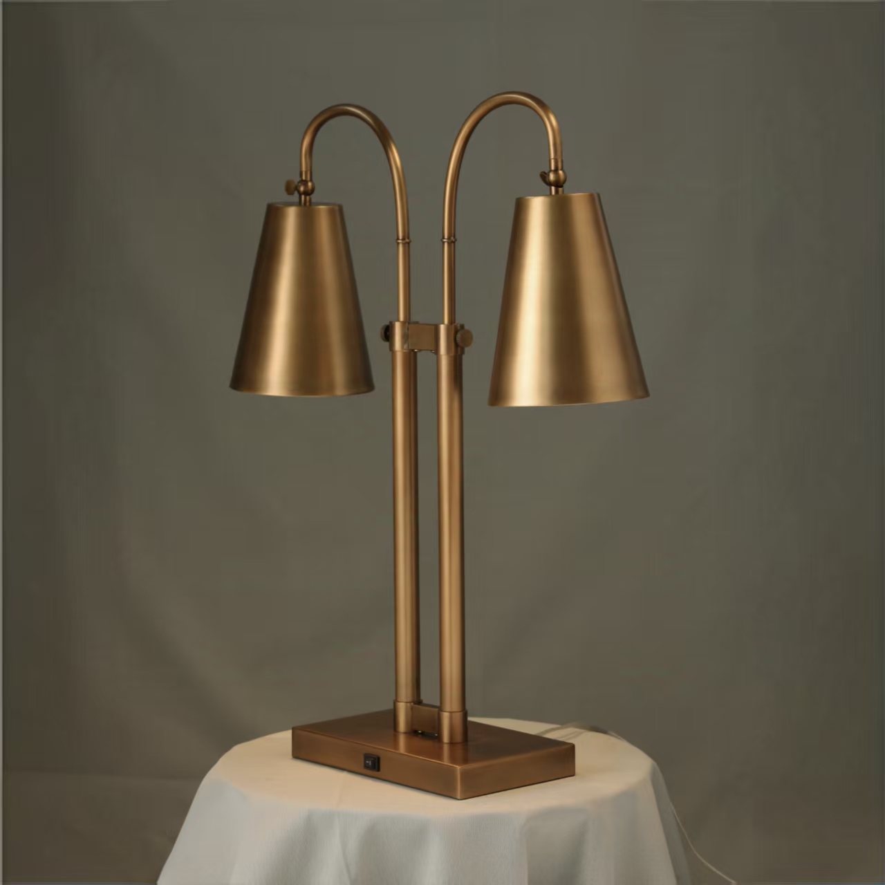 Home Decor Hotel Metal Nordic Rechargeable LED Table Lamp EUS560picture6