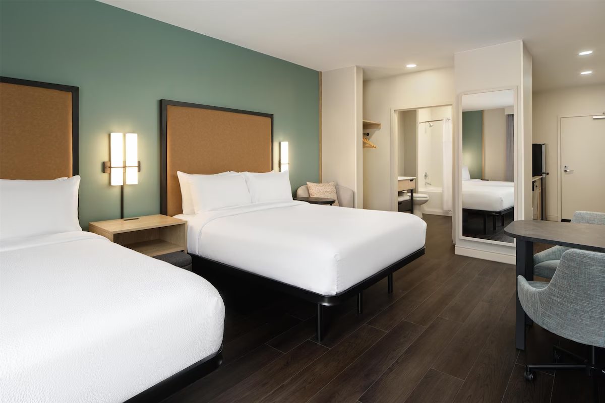 New Wall Mounted Bedroom Bedside King Queen Room Black Hotel Hilton LivSmart 9W Wall Sco<i></i>nce Headboard Lamp with Acrylic Shade