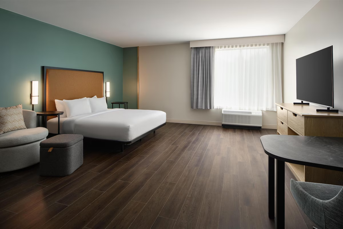 New Wall Mounted Bedroom Bedside King Queen Room Black Hotel Hilton LivSmart 9W Wall Sco<i></i>nce Headboard Lamp with Acrylic Shade