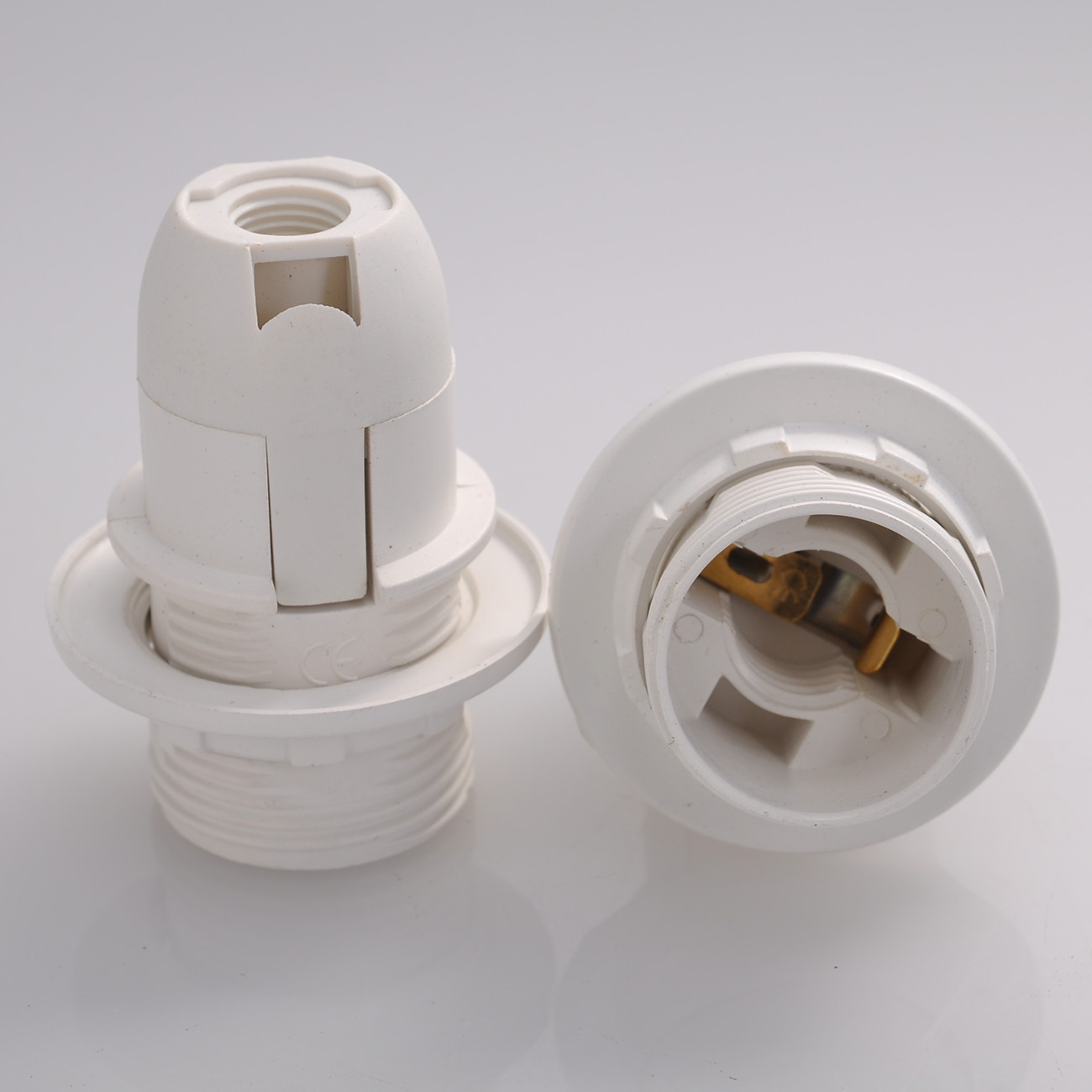 Manufacturers Supply E14 Plastic Screw Cassette Lamp Holder with Ring Retro Bulb Holder 220V 4A Indoor/Outdoor Use