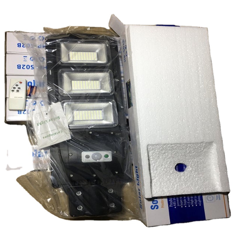 Outdoor Waterproof All-in-One High Efficiency 90W IP65 Solar LED Street Light SSL1380picture4