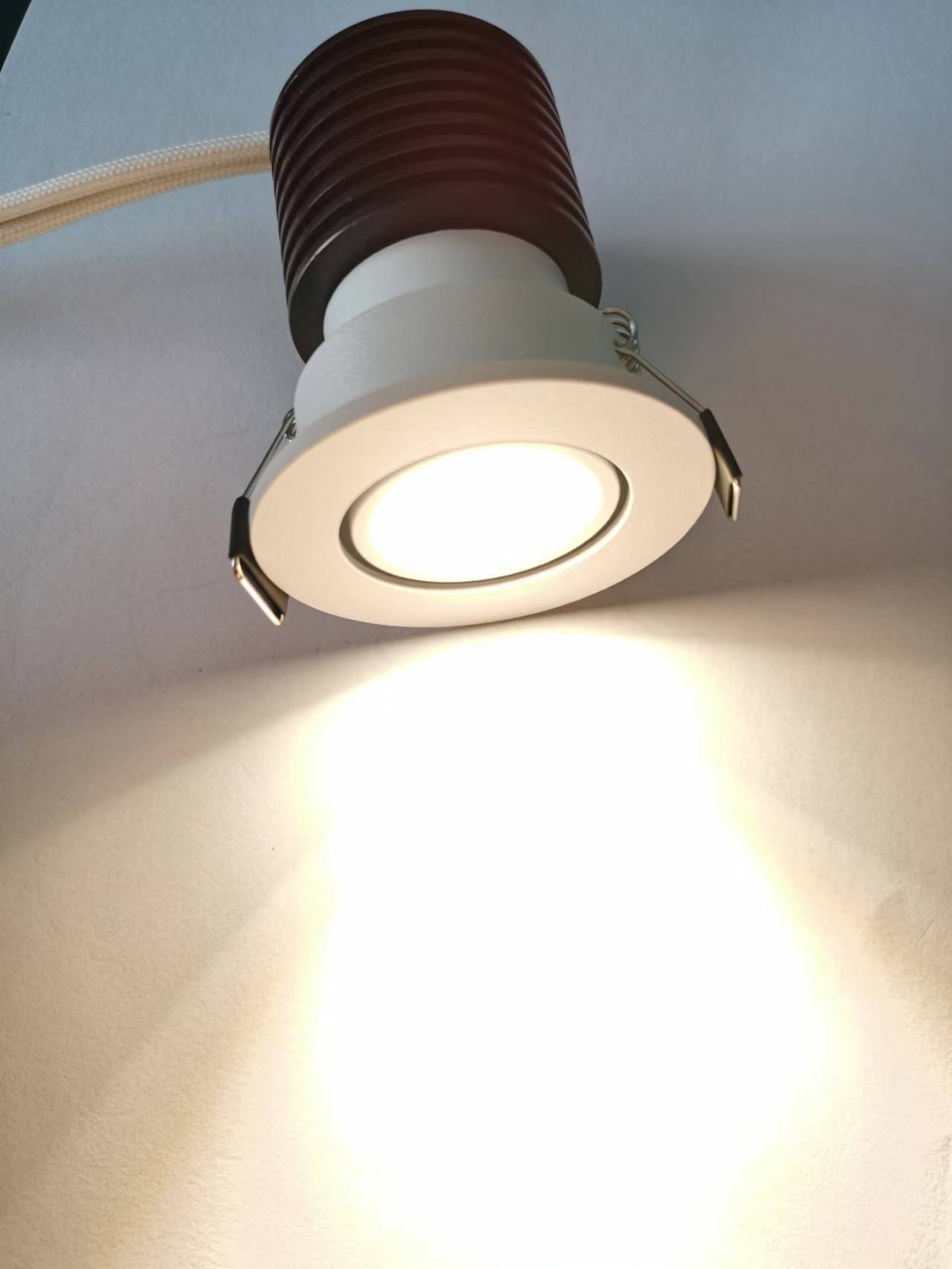 Small Size High Lumen 52mm AC85-265V 8w Cabinet Light Led Downlight