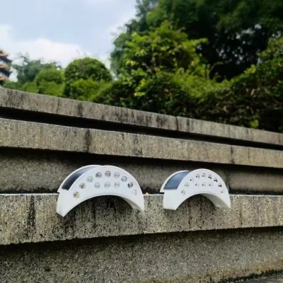 Outdoor Waterproof IP65 Aluminum Crescent Solar Induction LED Garden Step Light STL1120picture6